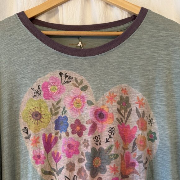 Natural Life XL Tee T Shirt Heart Floral Sage Green Garden Outdoors Nature - Picture 2 of 6